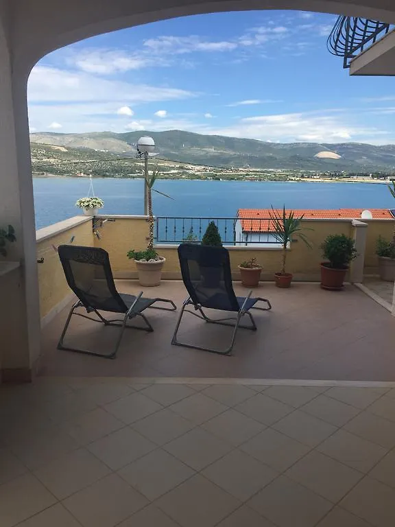 Apartment Karmen Trogir Hırvatistan